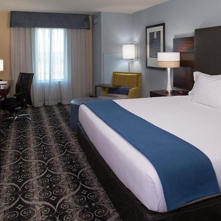 Holiday Inn Express & Suites Kansas City Airport By Ihg Dış mekan fotoğraf